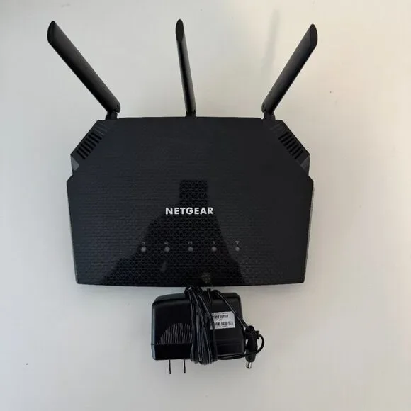 NETGEAR 4-Stream WiFi 6 Router (R6700AX) – AX1800 - Picture 3 of 4